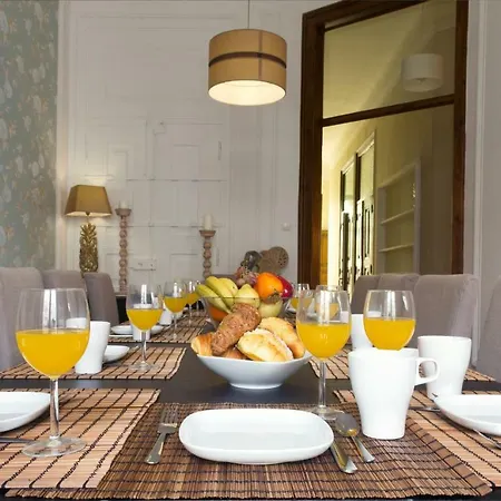 Localtraveling Downtown - Family Apartment *
