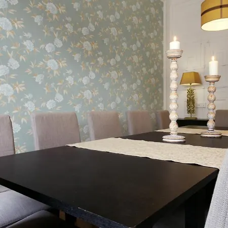 Localtraveling Downtown - Family Apartment