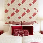 Localtraveling Downtown - Family Apartment Lissabon